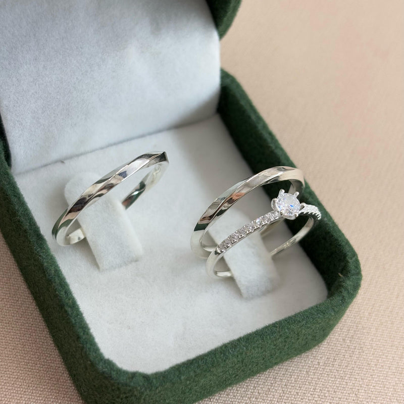 Par de Alianças 2,5mm de Prata 950 com Anel Solitário Cravejado - Tansy