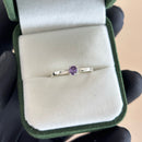 Anel Solitário Tradicional em Prata 950 (Roxo)