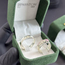 Par de Alianças 4mm de Prata 950 com Anel Solitário - Genevieve II