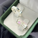 Par de Alianças 4mm de Prata 950 com Anel Solitário - Genevieve II