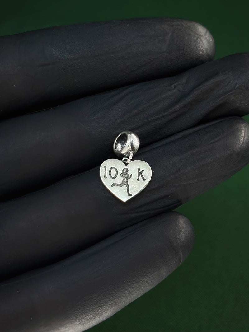 Berloque 10km em Prata 925