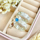 Par de Alianças 6mm de Prata 950 com Anel Solitário - Thalassa