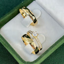 Par de Alianças 4mm Banhadas a Ouro 18k com Anel Solitário Cravejado - Laços