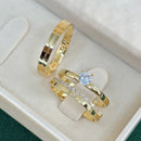 Par de Alianças 3mm Banhado a Ouro 18k com Anel Solitário - Olinne