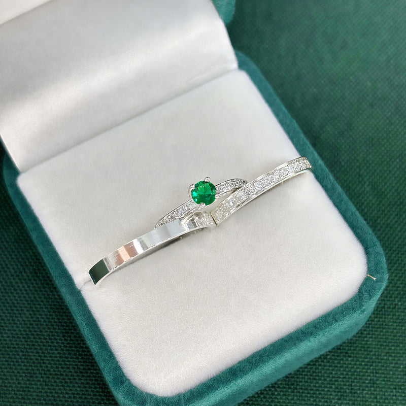 Par de Alianças 2,5mm de Prata 950 com Anel Solitário Cravejado - Viora II