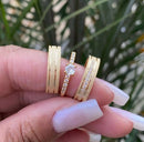 Par de Alianças 5mm Banhada a Ouro 18k com Anel Solitário Cravejado - Miraze