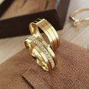 Par de Alianças 6mm Banhado a Ouro 18k com Anel Solitário Cravejado - Arkan