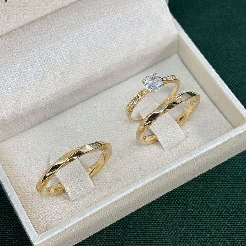 Par de Alianças 2,5mm Banhada a Ouro 18k com Anel Solitário Cravejado - Tansy