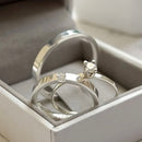 Par de Alianças 2,5mm de Prata 950 com Anel Solitário - Lyric