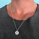 Medalha com Inicial Vazada Personalizável em Prata 925